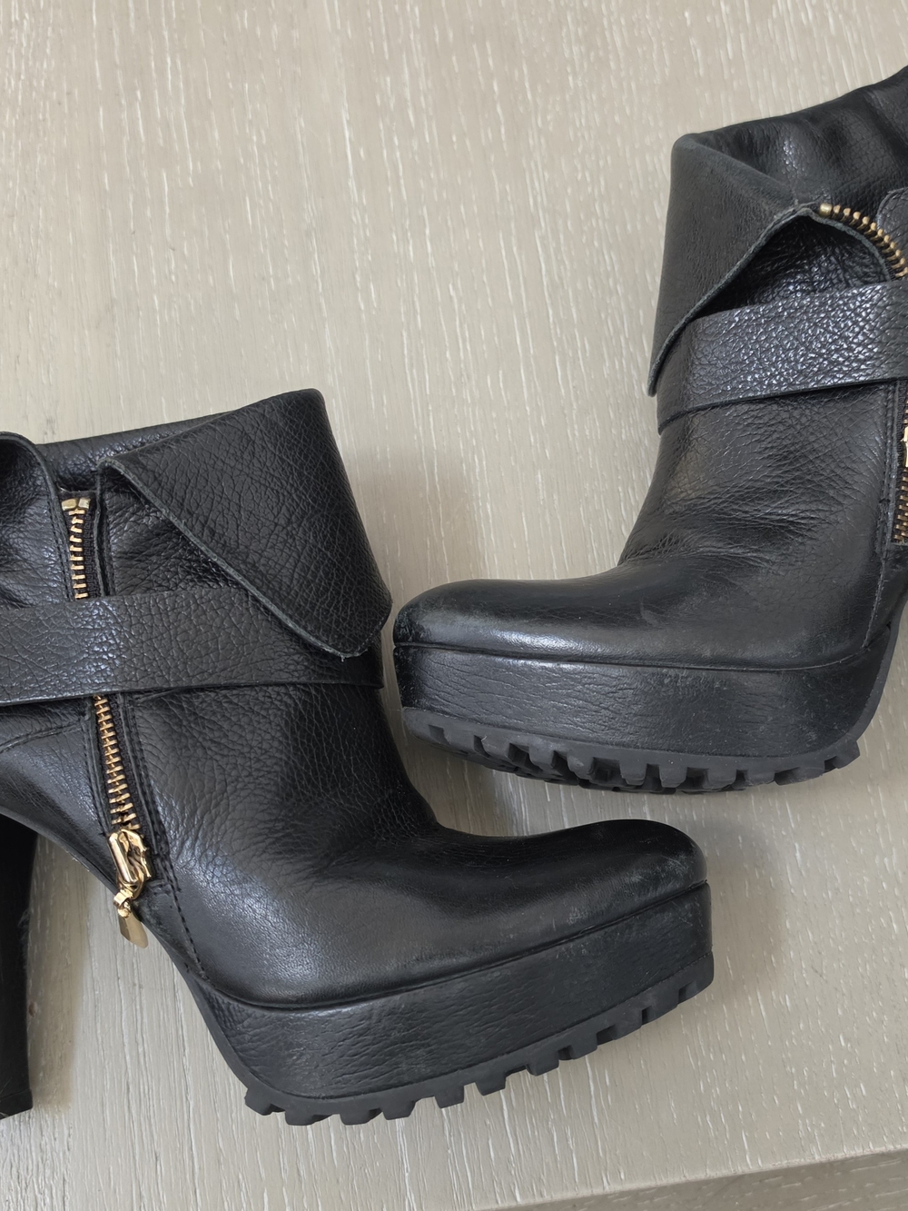 Diane Von Furstenberg Black Leather Platform Ankle Boots with Gold Zip